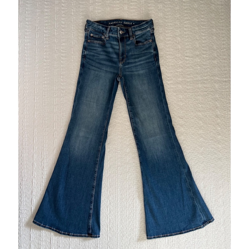 AE NE(X)T LEVEL STRETCH FLARE JEAN (Size 4 Regular)